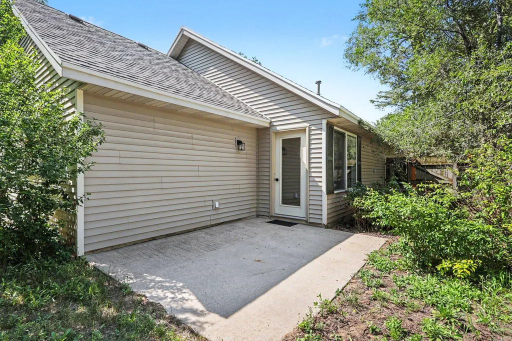550 W 22nd Street Holland City MI 49423