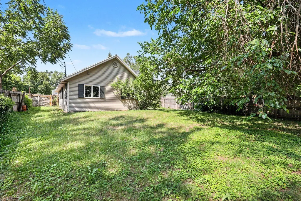 550 W 22nd Street Holland City MI 49423