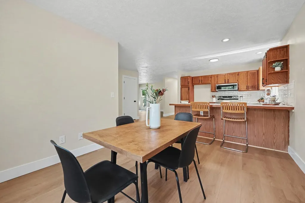 550 W 22nd Street Holland City MI 49423