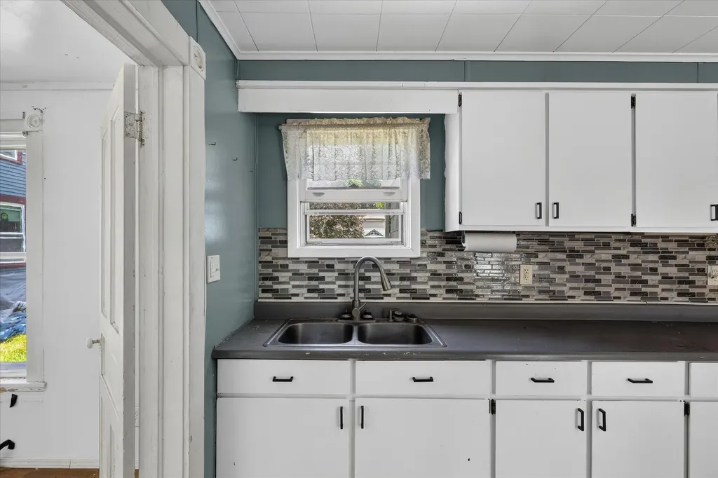 438 E Center Street Hastings City MI 49058