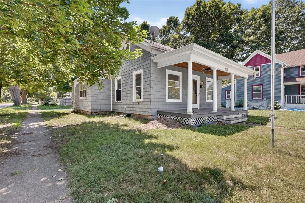 438 E Center Street Hastings City MI 49058