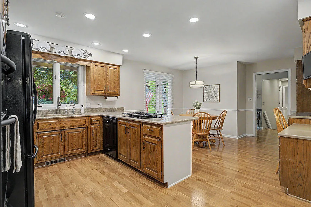 6680 Gleneagles Drive SE Cascade Charter Township MI 49546