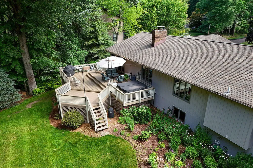 6680 Gleneagles Drive SE Cascade Charter Township MI 49546