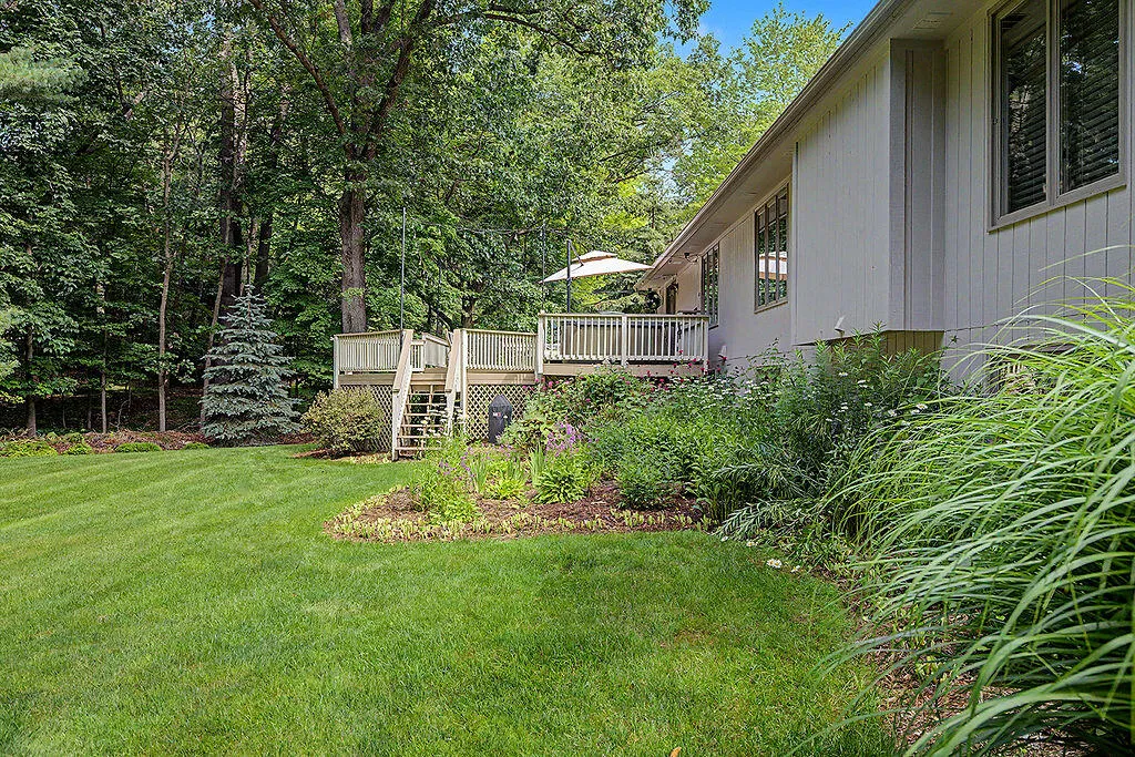 6680 Gleneagles Drive SE Cascade Charter Township MI 49546