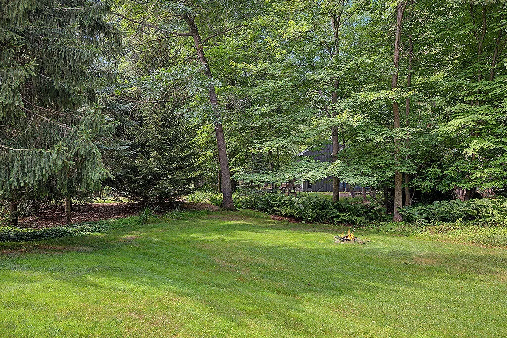 6680 Gleneagles Drive SE Cascade Charter Township MI 49546