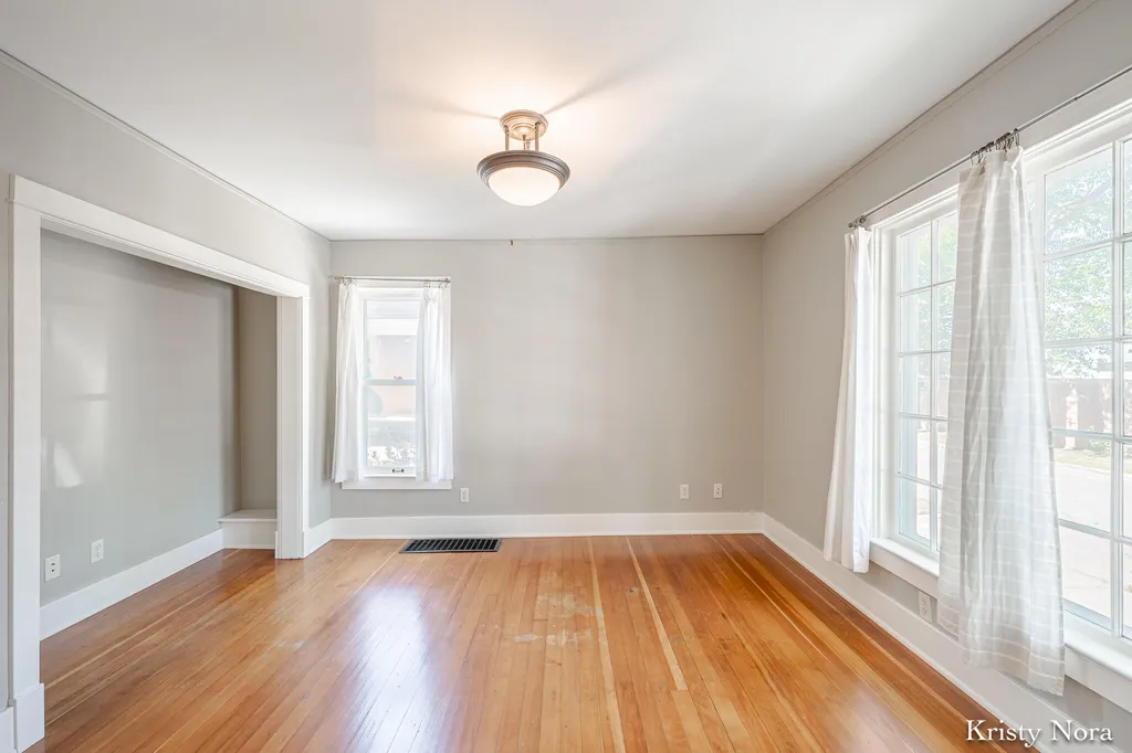244 Prospect Avenue SE Grand Rapids City MI 49503