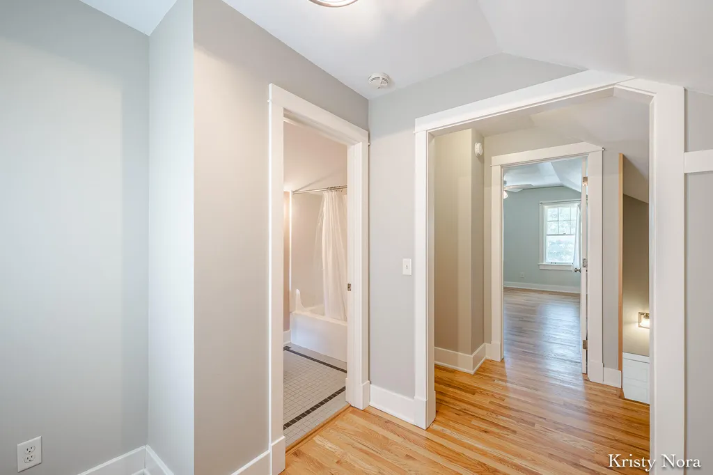 244 Prospect Avenue SE Grand Rapids City MI 49503