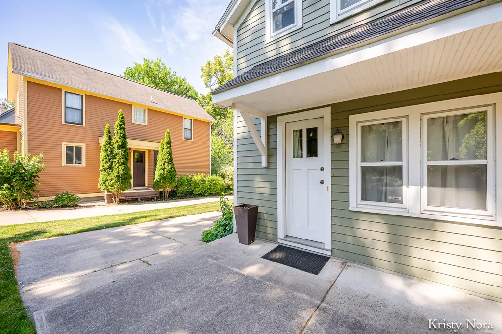 244 Prospect Avenue SE Grand Rapids City MI 49503