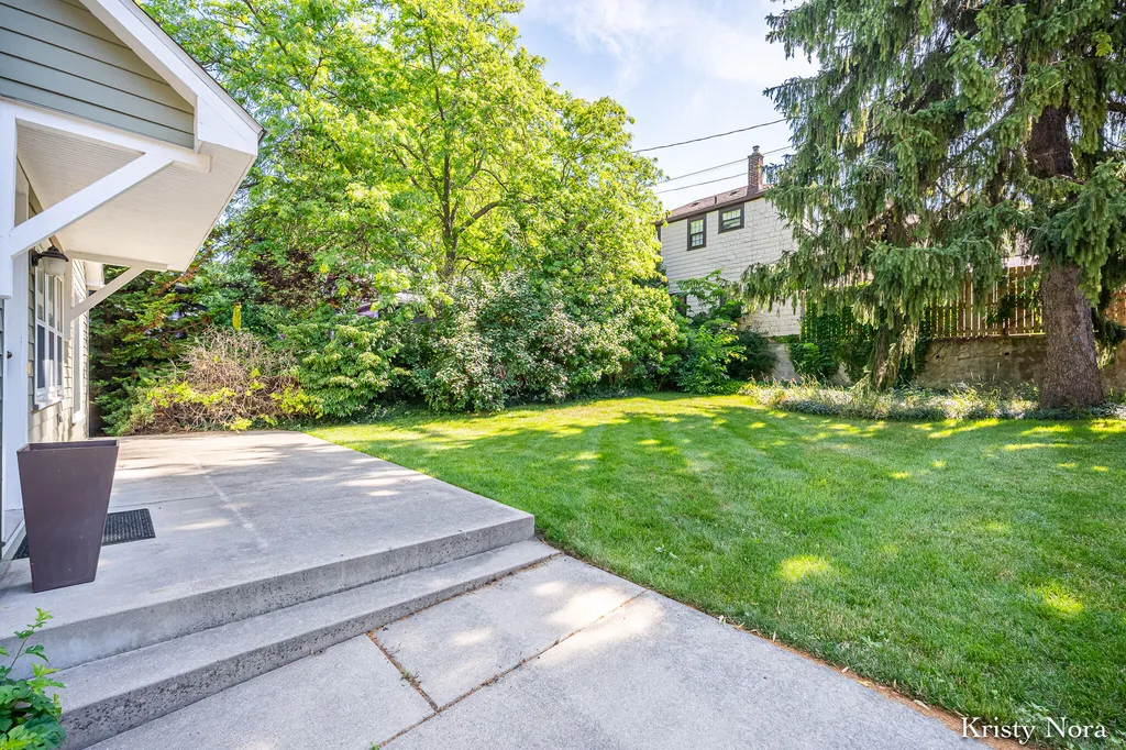 244 Prospect Avenue SE Grand Rapids City MI 49503