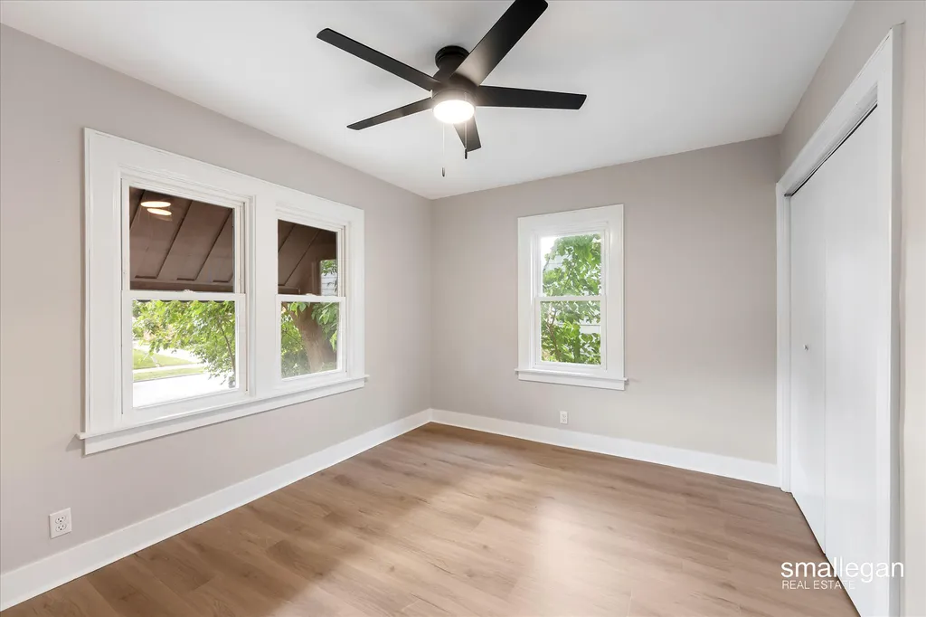 820 Diamond Avenue NE Grand Rapids City MI 49503