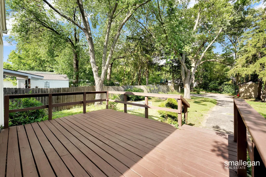 820 Diamond Avenue NE Grand Rapids City MI 49503