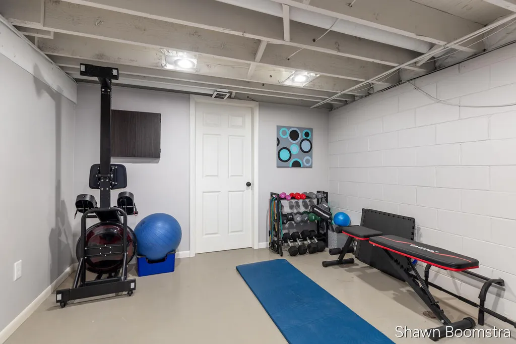 1533 Royal Oak Street SW Wyoming City MI 49509