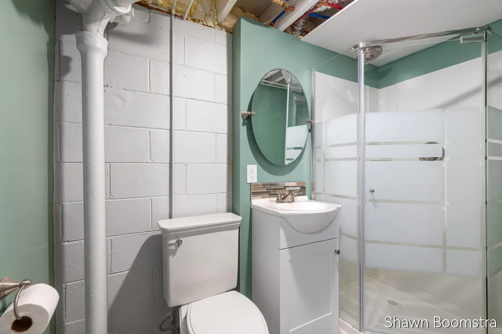 1533 Royal Oak Street SW Wyoming City MI 49509