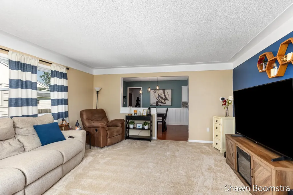 1533 Royal Oak Street SW Wyoming City MI 49509