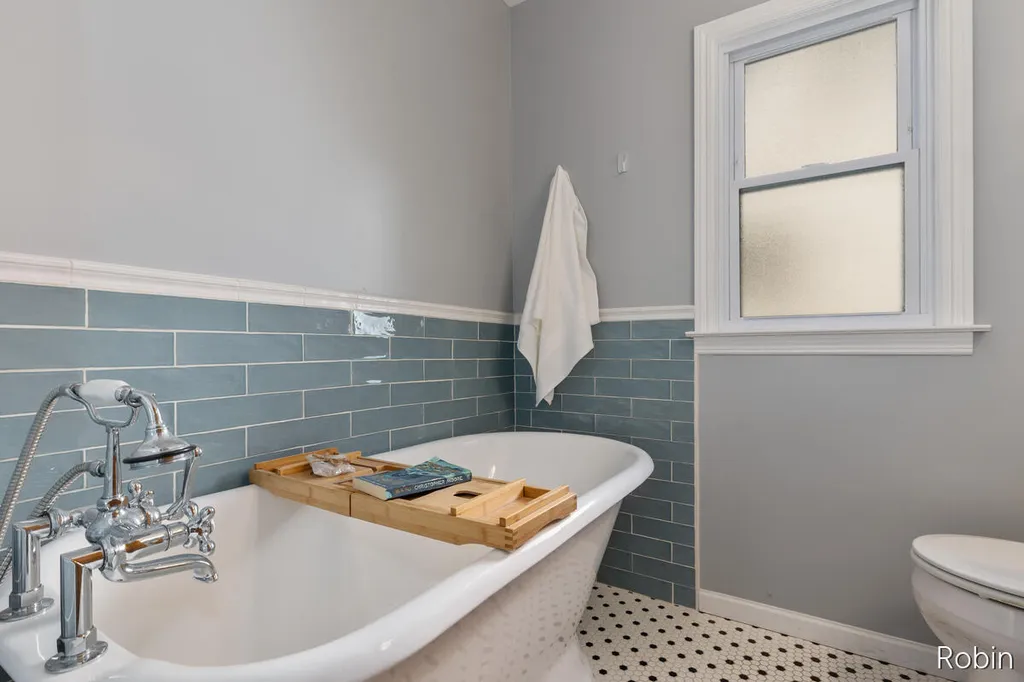 1333 Arianna Street NW Grand Rapids City MI 49504