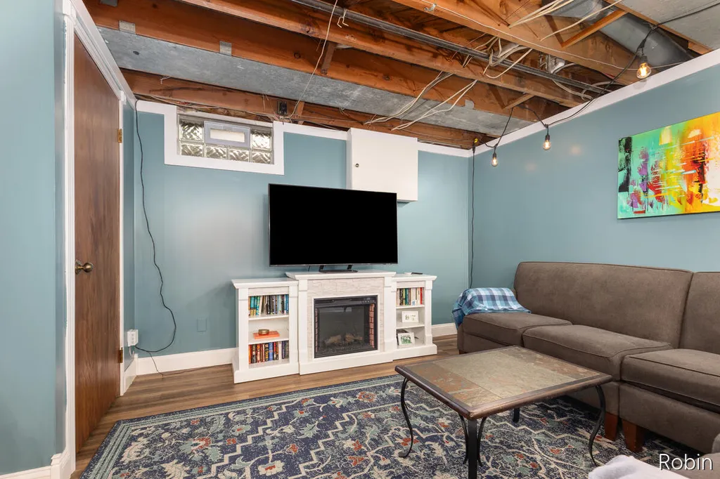 1333 Arianna Street NW Grand Rapids City MI 49504