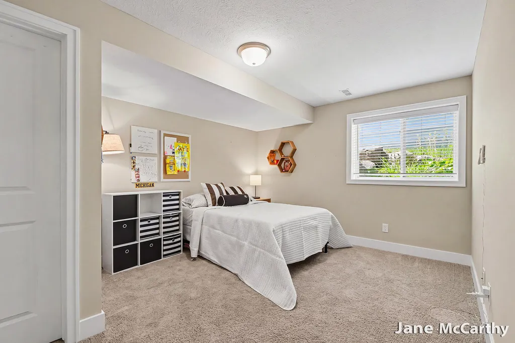 6523 Cherry Mead Court SE Caledonia Township MI 49316