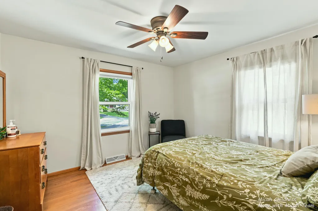 3458 Collingwood Avenue SW Wyoming City MI 49519
