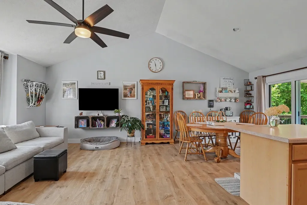 11525 60th Avenue Allendale Charter Township MI 49401