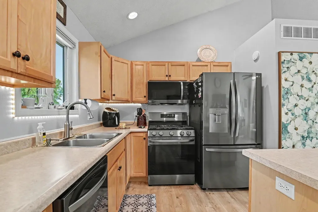 11525 60th Avenue Allendale Charter Township MI 49401