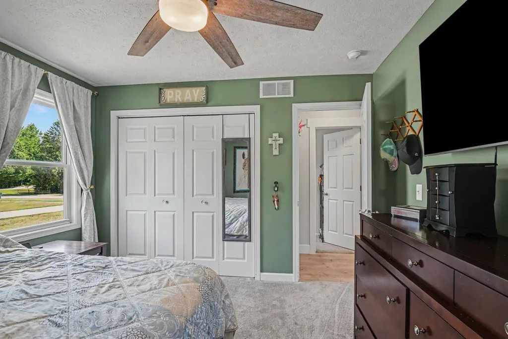 11525 60th Avenue Allendale Charter Township MI 49401