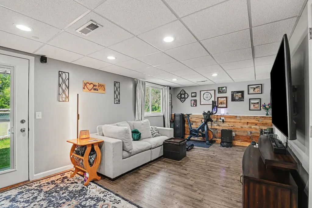 11525 60th Avenue Allendale Charter Township MI 49401