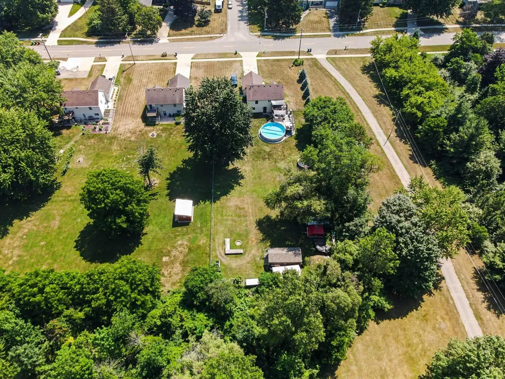 11525 60th Avenue Allendale Charter Township MI 49401