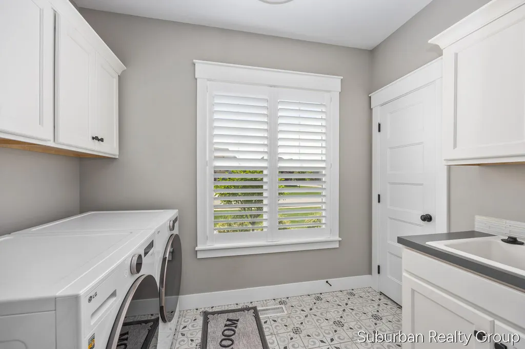 5759 Stonebridge Drive SW Georgetown Charter Township MI 49418