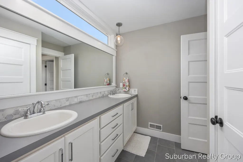 5759 Stonebridge Drive SW Georgetown Charter Township MI 49418