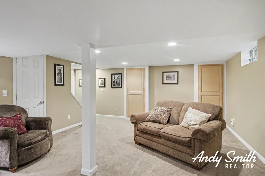 4831 Fuller Avenue SE Kentwood City MI 49508