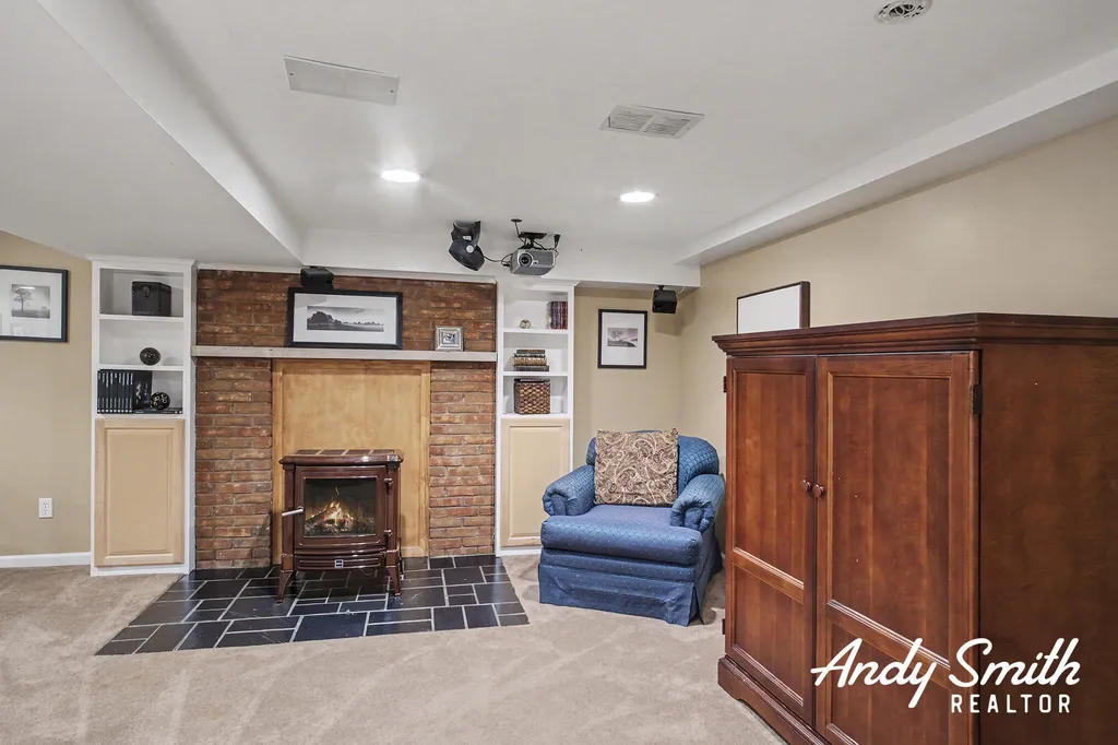 4831 Fuller Avenue SE Kentwood City MI 49508
