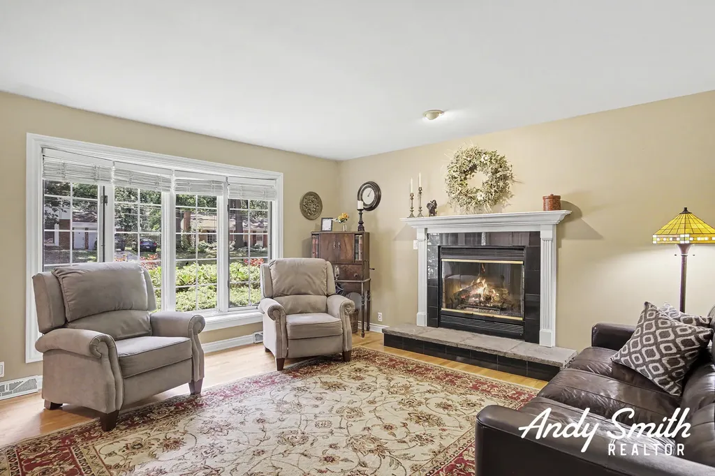 4831 Fuller Avenue SE Kentwood City MI 49508