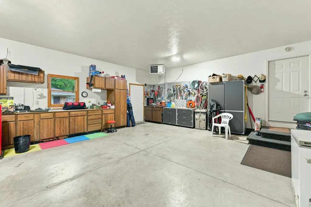 1080 S Woodland Drive Unknown City MI 49349