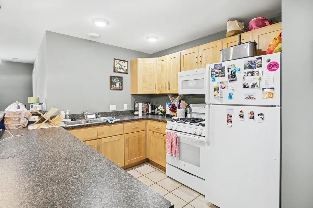 823 Benson Avenue NE Grand Rapids City MI 49503