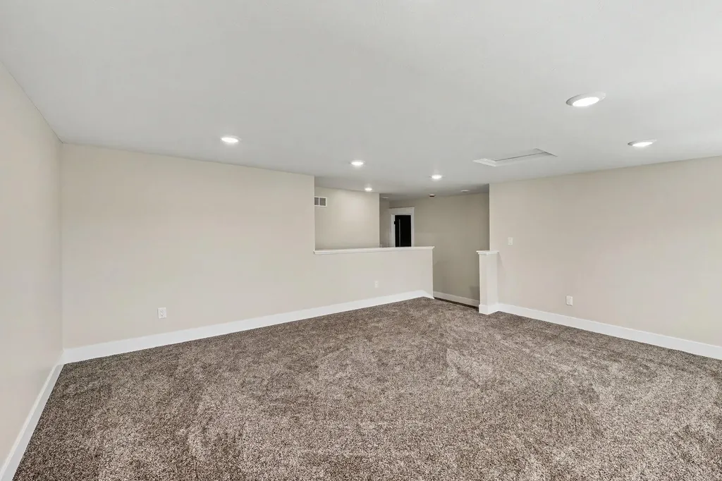 2895 Wildflower Lane SE Kentwood City MI 49512