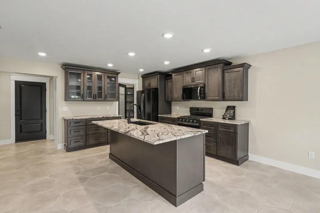 2895 Wildflower Lane SE Kentwood City MI 49512