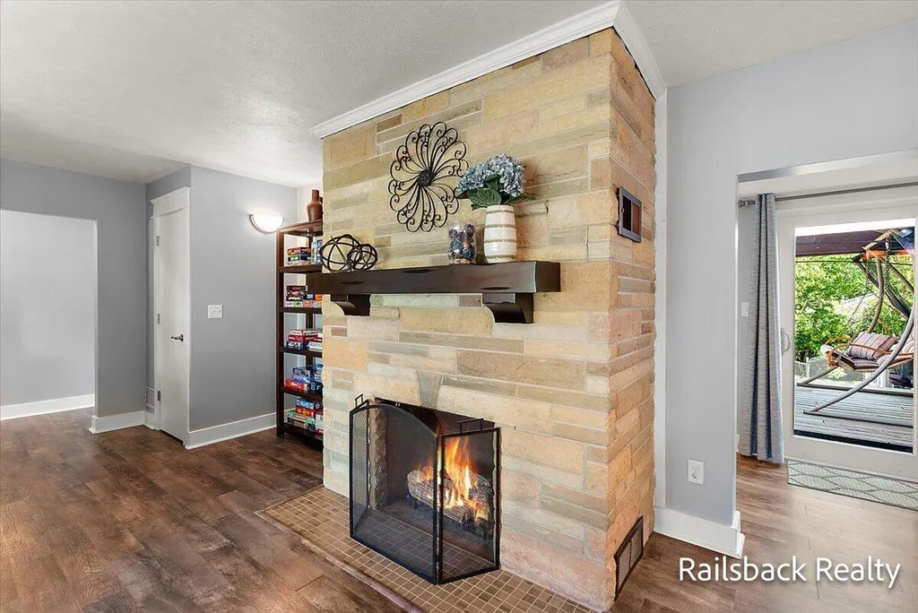 85 Orchard Drive NW Sparta Village MI 49345