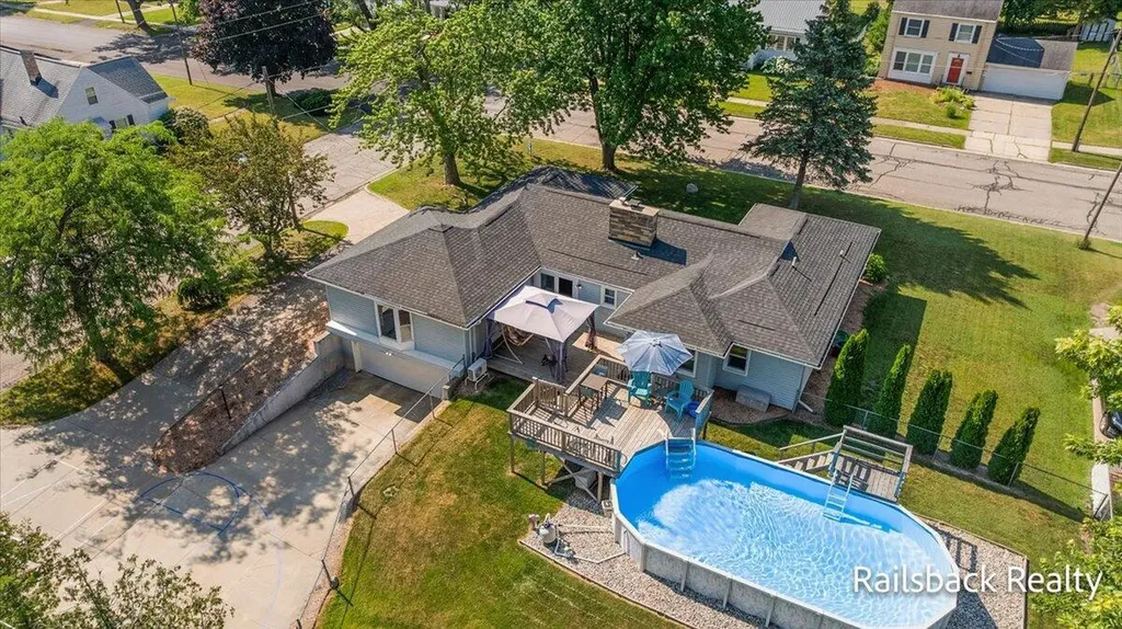 85 Orchard Drive NW Sparta Village MI 49345