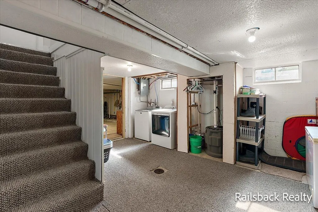 85 Orchard Drive NW Sparta Village MI 49345