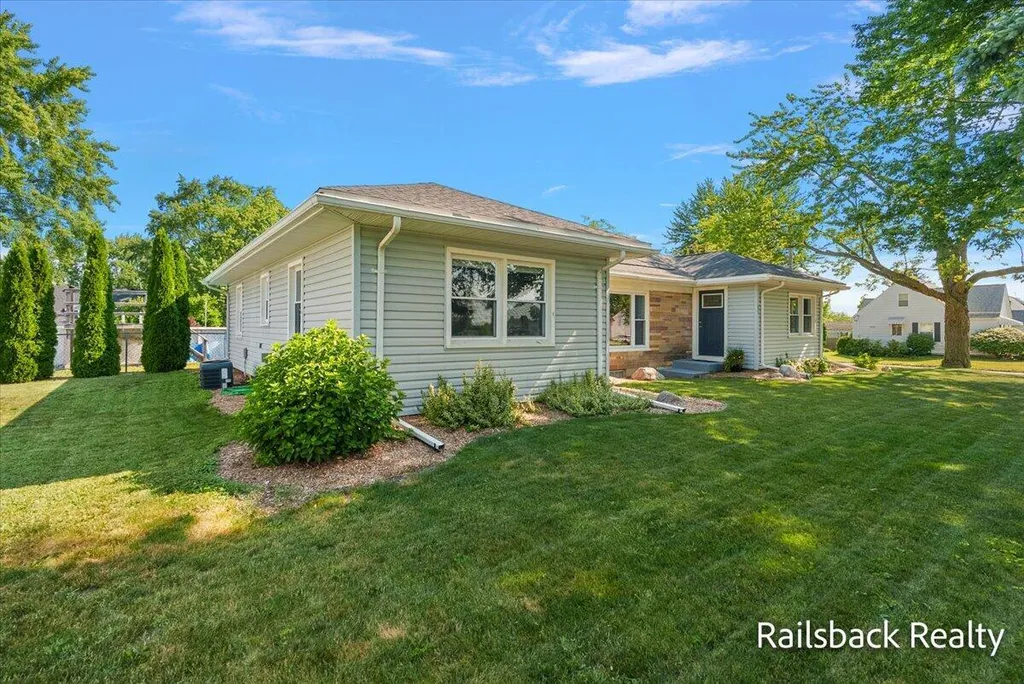 85 Orchard Drive NW Sparta Village MI 49345