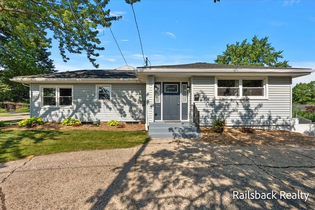 85 Orchard Drive NW Sparta Village MI 49345