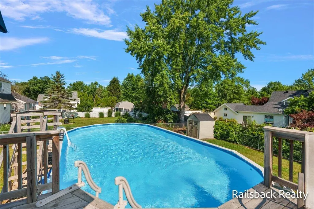 85 Orchard Drive NW Sparta Village MI 49345