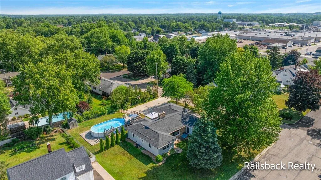 85 Orchard Drive NW Sparta Village MI 49345