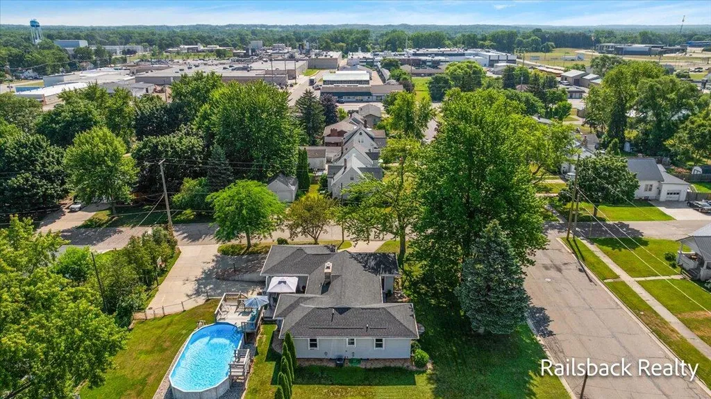 85 Orchard Drive NW Sparta Village MI 49345