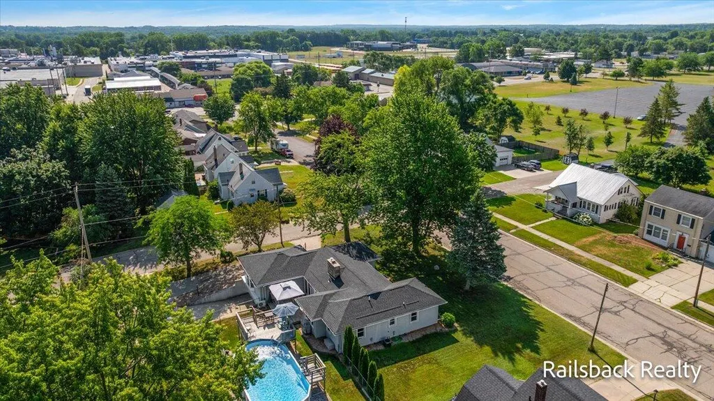 85 Orchard Drive NW Sparta Village MI 49345