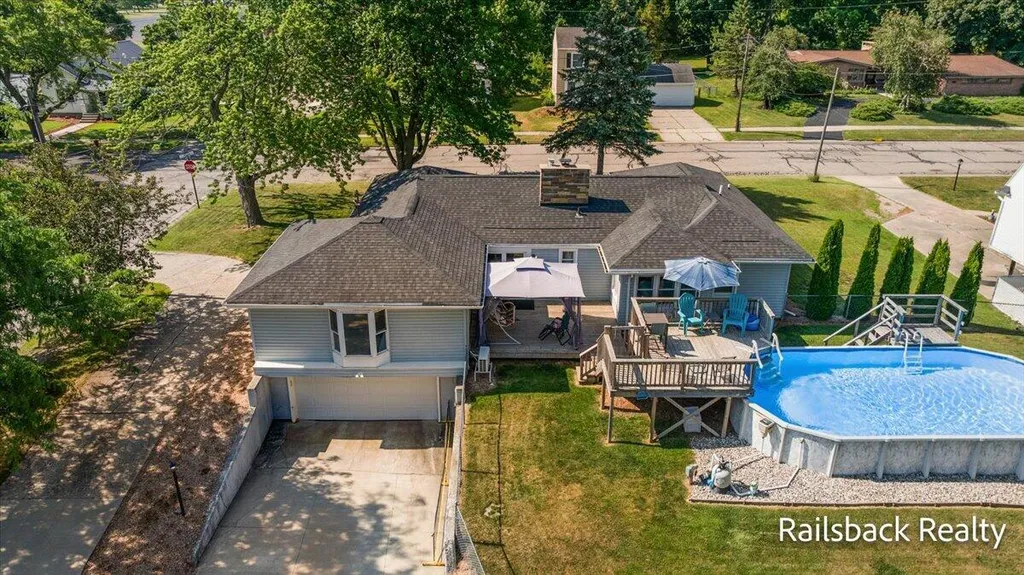 85 Orchard Drive NW Sparta Village MI 49345