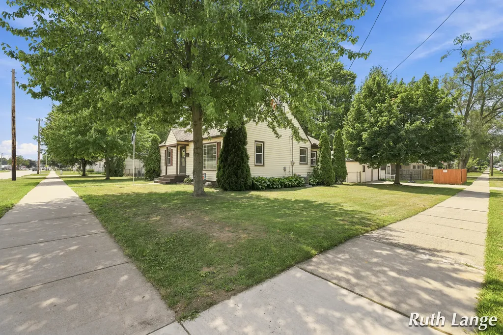 3401 Clyde Park Avenue SW Wyoming City MI 49509