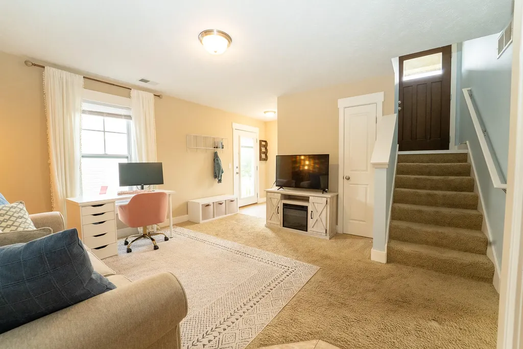 5024 Alyssum Drive SE Kentwood City MI 49512