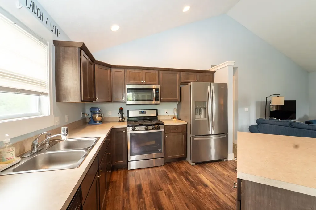 5024 Alyssum Drive SE Kentwood City MI 49512