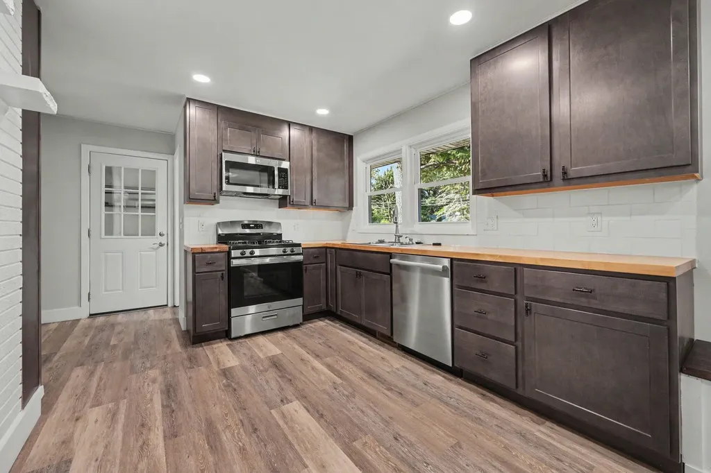 2639 Rockhill Drive NE Plainfield Charter Township MI 49525
